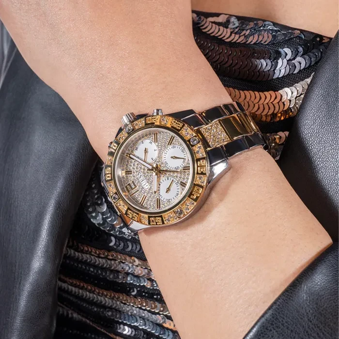 Montre Guess Dazzling Sport Chronograph Pour Femme - Réf. U0016L4 - Neuve Avec étiquettes Et Boîte